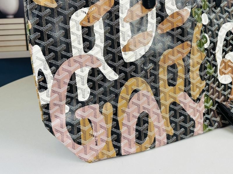 Goyard Shopping Bags